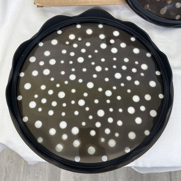 The Pampered Chef Microwave Chip Maker Silicone (Set of 2) 1241 - Picture 4 of 9